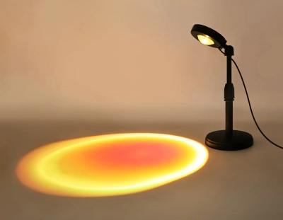 Атмосферная светодиодная настольная лампа с пультом DE8385 BK черный LED RGB 3W (ПДУ RGB)