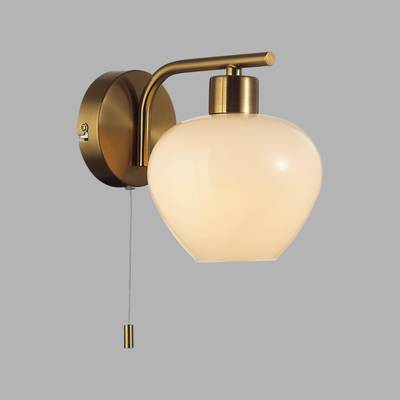 8278/1W MODERNI латунь/белый, металл/стекло Бра Е14 1*40W 220V CARMELA