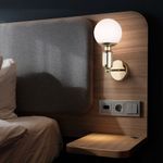 Настенный светильник со стеклянным плафоном 50251/1 золото