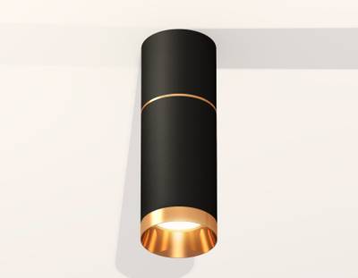 Комплект накладного светильника XS6323062 SBK/PYG черный песок/золото желтое полированное MR16 GU5.3 (C6302, A2062, C6323, N6134)