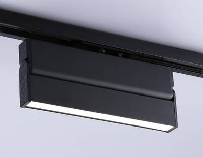 Светильник светодиодный трековый GL6808 BK черный LED 12W 4200K 230*22*87
