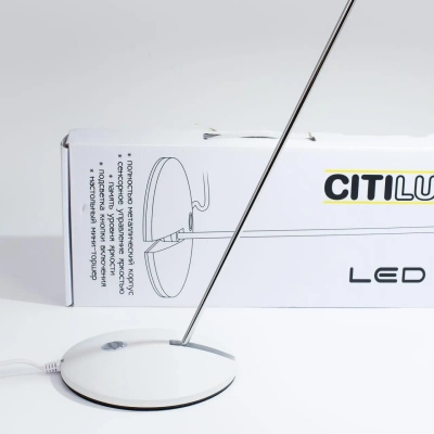 Citilux Ньютон CL803030 LED Настольный светильник с диммером Белый