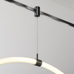 Коннектор с тросовым подвесом Tau в шинопровод Flarity черный TRA154SW-1B. TM Maytoni