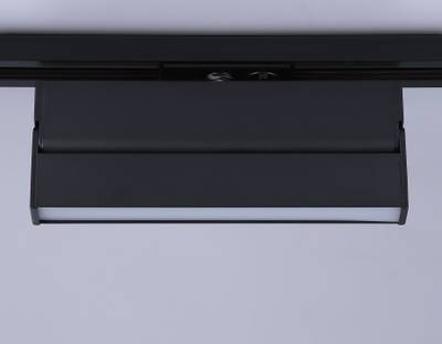 Светильник светодиодный трековый GL6808 BK черный LED 12W 4200K 230*22*87