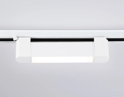 Светильник светодиодный трековый однофазный GL6724 WH белый IP20 10W 4200K 192*35*57