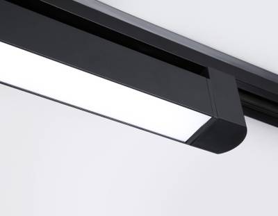 Светильник светодиодный трековый однофазный GL6745 BK черный IP20 40W 4200K 590*35*57