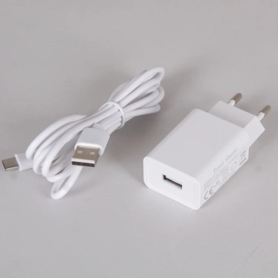 01625-0.7-02 WHITE светильник настольный Reluce, LED