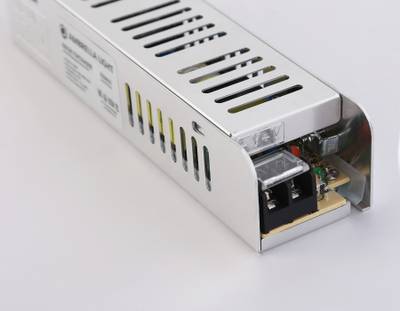 Блок питания для светодиодной ленты с EMC 12V 60W 5A IP20 185-260V 160*40*32 GS8651