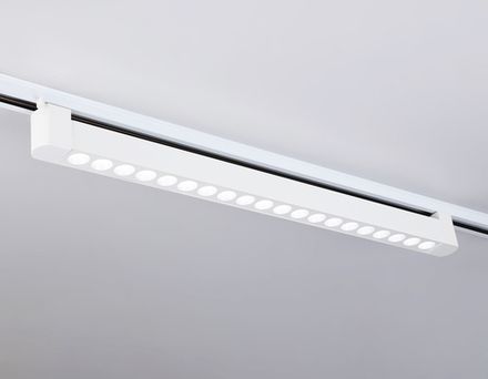 Светильник светодиодный трековый однофазный GL6718 WH белый IP20 40W 4200K 24° 590*35*57