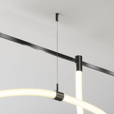 Потолочный коннектор с тросовым подвесом Tau в шинопровод Flarity черный TRA154CSW-1B. TM Maytoni