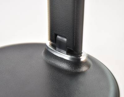 Светодиодная настольная лампа с беспроводной зарядкой DE521 BK черный LED 3000-6400K 8W