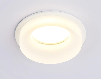 Встраиваемый точечный светильник TN130 WH белый GU5.3 92*92*37