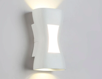 Светильник уличный светодиодный настенный ST4527 WH белый LED 4200K/3000K 6W IP54 150*80*55