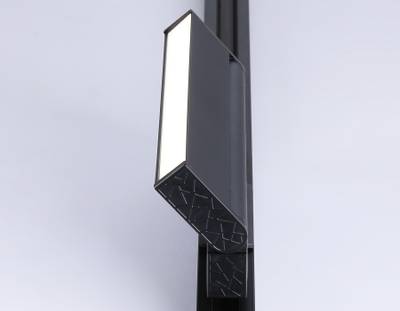 Светильник светодиодный трековый GL6808 BK черный LED 12W 4200K 230*22*87