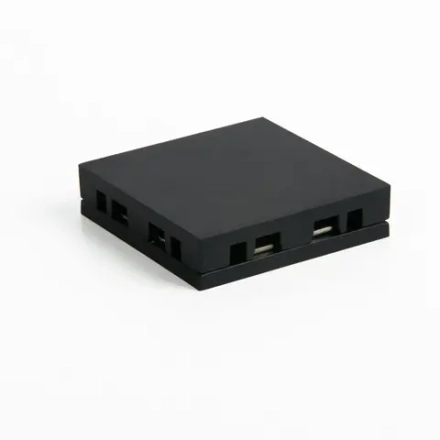 Flat Magnetic Четырёхсторонний соединитель для накладного шинопровода чёрный 85003/00