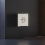 VLS000713 Накладка для розетки с заземлением и защитными шторками, S70 (хлопок). (ТМ Maytoni)