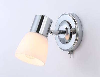 Накладной спот с выключателем TR3961 CH/FR хром/белый матовый E27 max 40W 118*105*200