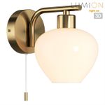 8278/1W MODERNI латунь/белый, металл/стекло Бра Е14 1*40W 220V CARMELA