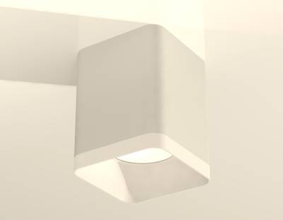 Комплект накладного светильника с акрилом XS7812021 SWH/FR белый песок/белый матовый MR16 GU5.3 (C7812, N7755)