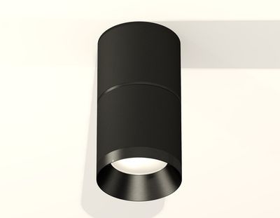 Комплект накладного светильника XS7402161 SBK/PBK черный песок/черный полированный MR16 GU5.3 (C7402, A2071, C7402, N7031)