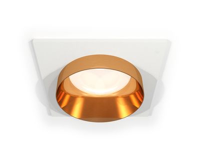 Комплект встраиваемого светильника XC6520024 SWH/PYG белый песок/золото желтое полированное MR16 GU5.3 (C6520, N6134)