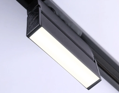 Светильник светодиодный трековый GL6803 BK черный LED 6W 4200K 115*22*87