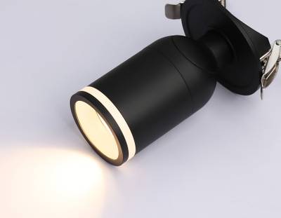 Накладной спот с выключателем TA127 BK черный GU10 max 12W D70*164*D55
