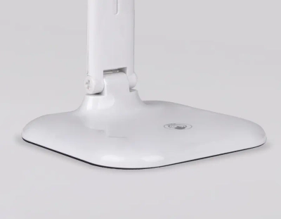 Светодиодная настольная лампа DE500 WH белый LED 4200K 9W