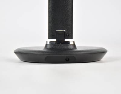 Светодиодная настольная лампа с беспроводной зарядкой DE521 BK черный LED 3000-6400K 8W