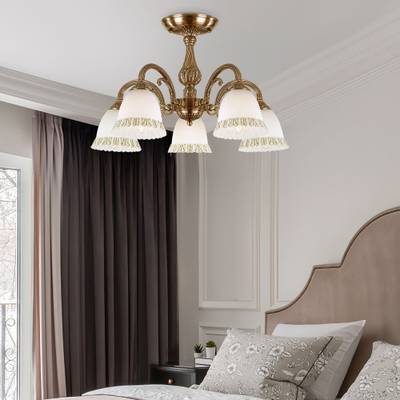 Классическая люстра со стеклянными плафонами 60107/5 античная бронза