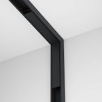 Коннектор питания угловой внутренний Basity, черный, TRA172ICPC-1B. TM Maytoni