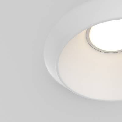 Встраиваемый светильник Gyps Modern GU10 1х10Вт, DL124-GU10-01-TRS-W. TM Maytoni