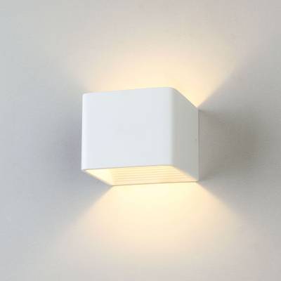 Настенный светодиодный светильник Corudo LED MRL LED 1060 белый