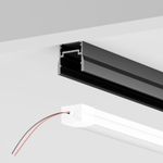 Уличная трековая система освещения Elasity IP - инновационное освещение с эффектами акцентного света. Система состоит из профиля, силиконовой линии с токоведущими жилами, которая служит основным и дополнительным освещением. Это же питание для одного или н, O-TR001-P-B2M. TM Maytoni