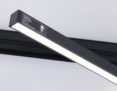 Светильник светодиодный трековый для шинопровода Magnetic GL4206 BK черный IP20 24W 4200K 48V 605*22*45