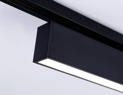 Светильник светодиодный трековый GL6777 BK черный LED 24W 4200K 600*22*48