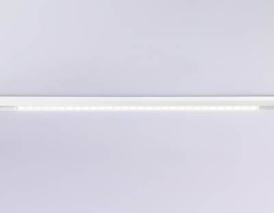 Светильник светодиодный трековый для шинопровода Magnetic GL4031 WH белый IP20 30W 4200K 48V 24° 550*22*45