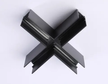 Коннектор X-образный для накладного шинопровода Magnetic GL3376 BK черный 170*170*53.7