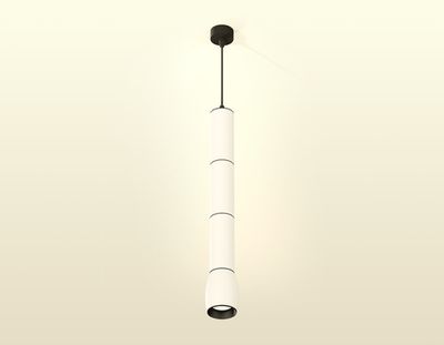 Комплект подвесного светильника XP1122015 SWH/PBK/SBK белый песок/черный полированный/черный песок MR16 GU5.3 (A2302, C6342, A2061, C6342, A2061, C6342, A2061, C1122, N7031)