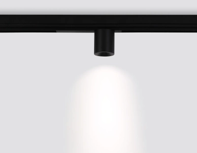 Светильник светодиодный диммируемый для шинопровода Magnetic 220V GL1242 BK черный IP20 7W 3000K-6400K 24° D75*85 (Без ПДУ)