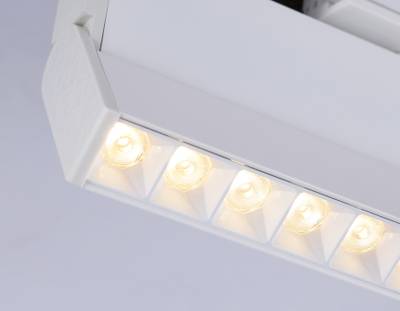 Светильник светодиодный трековый GL6815 WH белый LED 12W 3000K 24° 230*22*87