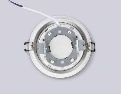 Светильник встраиваемый TN51822 WH белый GX53 max 15W D110*39