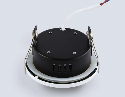 Светильник встраиваемый TN6630 WH белый IP44 GX53 D100*60