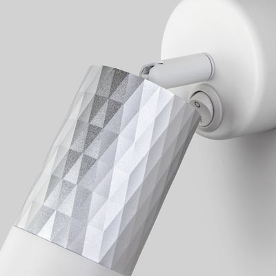 Настенный светодиодный светильник с выключателем 20088/1 белый/серебро