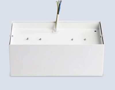 Светильник накладной TN6534/2 WH белый IP44 GX53/2 200*100*80