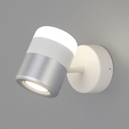Настенный светодиодный светильник в стиле минимализм 20165/1 LED белый / серебро