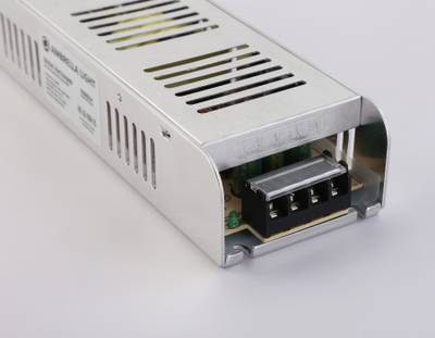 Блок питания для светодиодной ленты с EMC 12V 200W 16.7A IP20 185-260V 223*67*40 GS8654