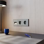 VLS040106 Розетка встраиваемая VOLTUM S70 с заземлением 16А, (титан) (ТМ Maytoni)