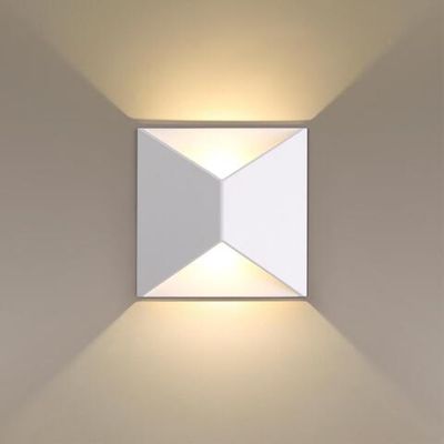 3909/10WL HIGHTECH ODL20 501 белый/металл Настенный светильник LED 3500K 120° 10W 220V IP65 TIBRO