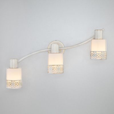 Спот с тремя плафонами 20025/3 белый с золотом